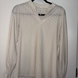 Light Cream Eyelet V-Neck Long Sleeve Top
